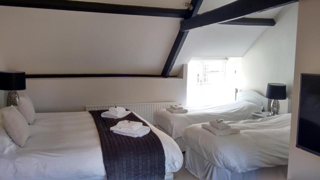 Dragon Inn Crickhowell Eksteriør billede