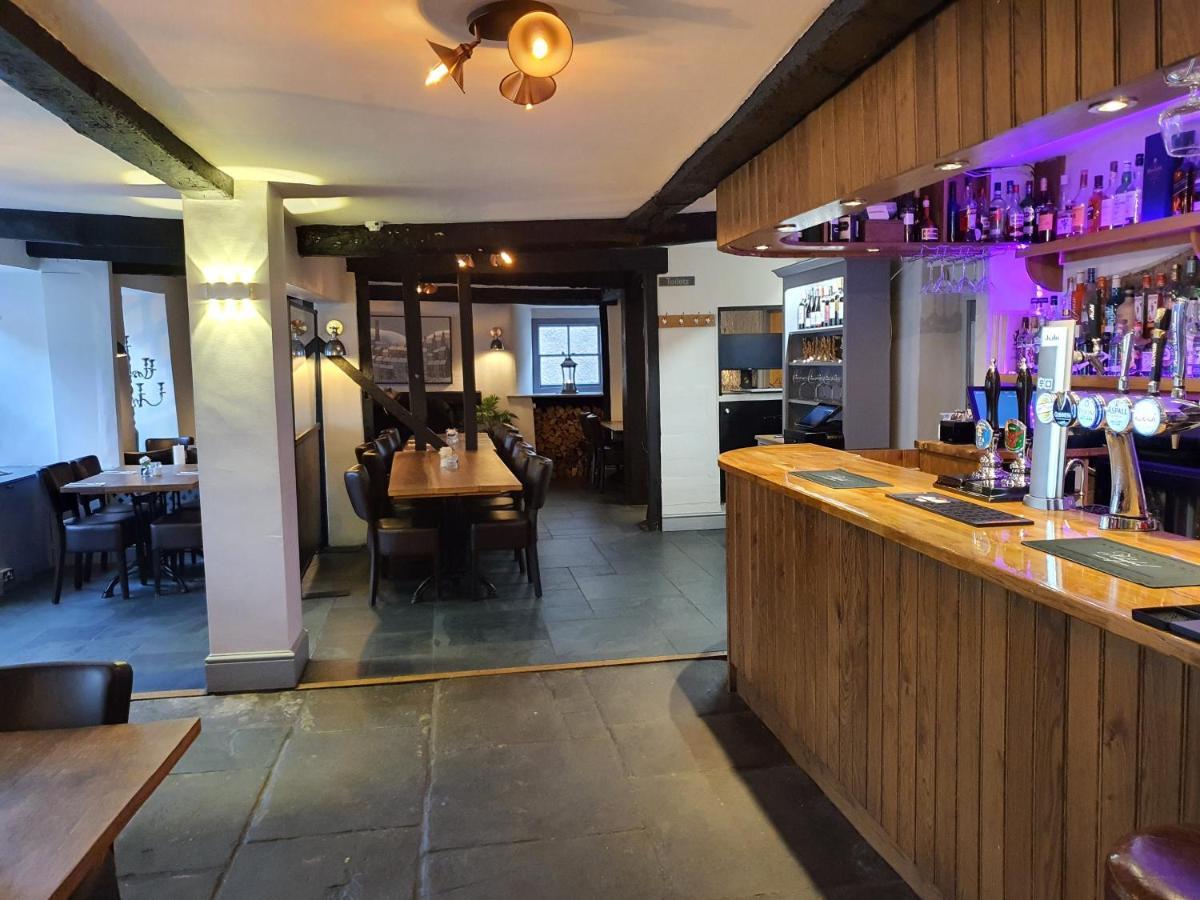 Dragon Inn Crickhowell Eksteriør billede