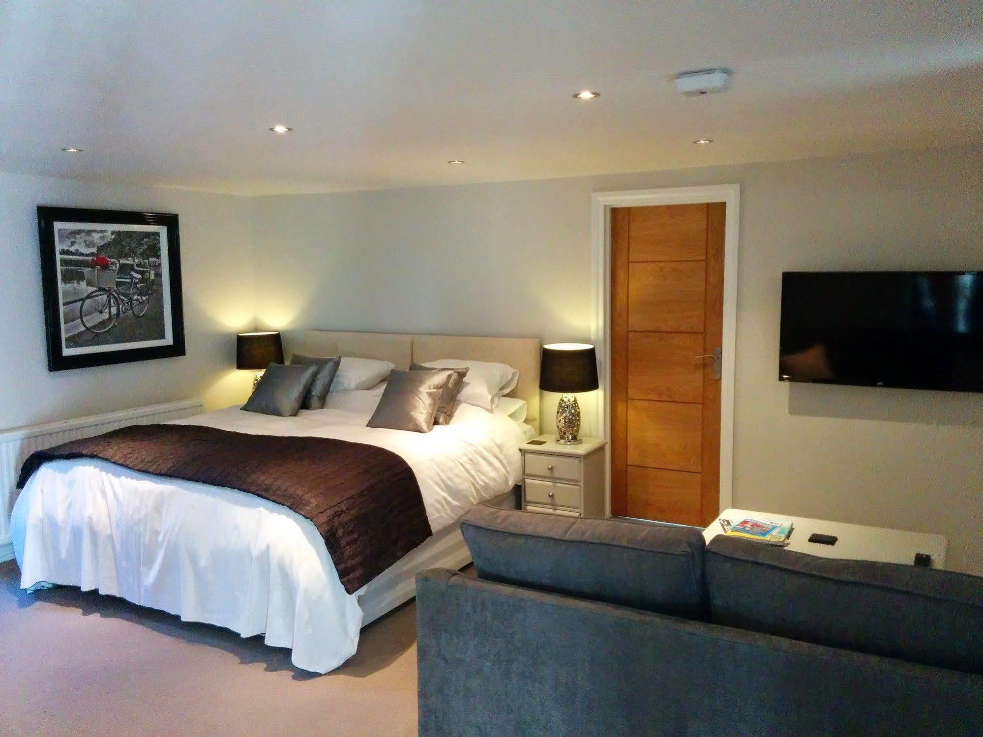 Dragon Inn Crickhowell Eksteriør billede